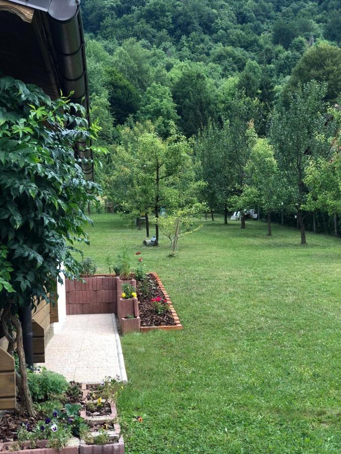 Studio Apartman Firdaus-Bihac, Dobrenica Bb Luaran gambar